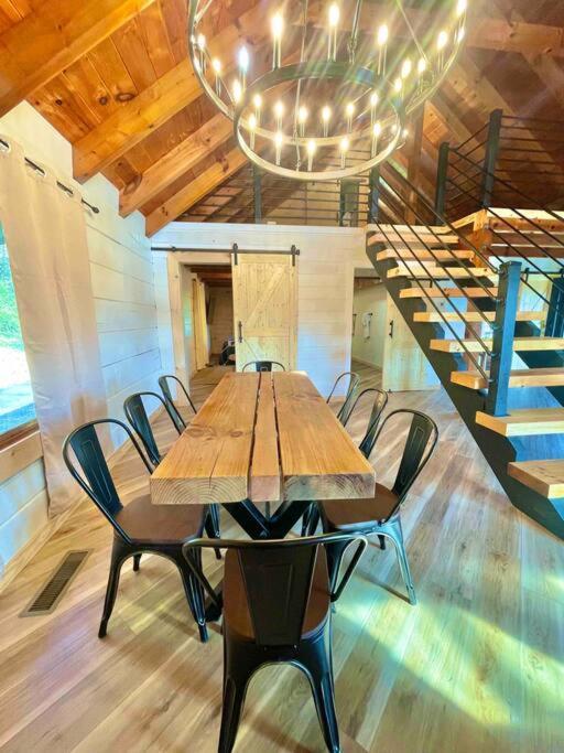 Modern Lake Side Nest• Hotub Fenced Yard King Beds Sevierville Zewnętrze zdjęcie