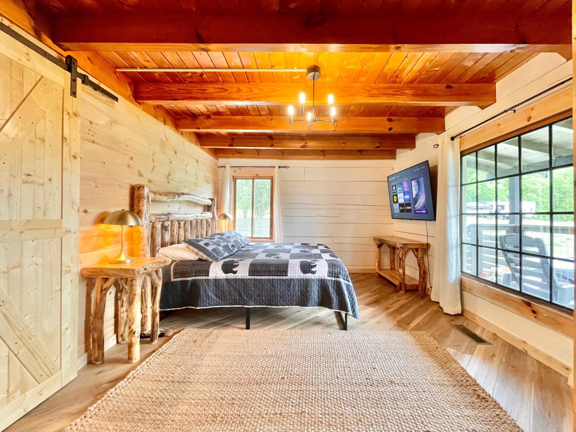 Modern Lake Side Nest• Hotub Fenced Yard King Beds Sevierville Zewnętrze zdjęcie