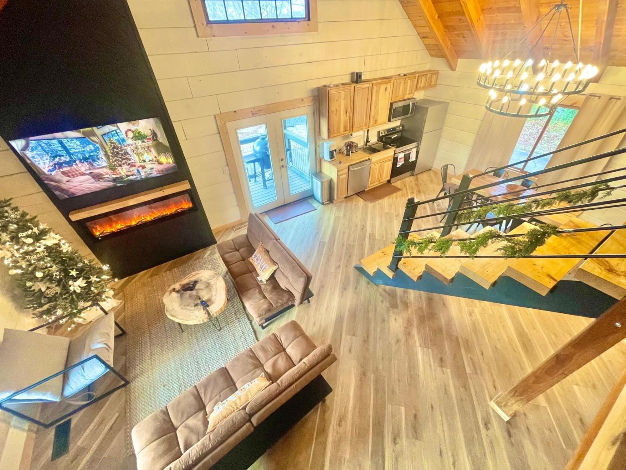 Modern Lake Side Nest• Hotub Fenced Yard King Beds Sevierville Zewnętrze zdjęcie